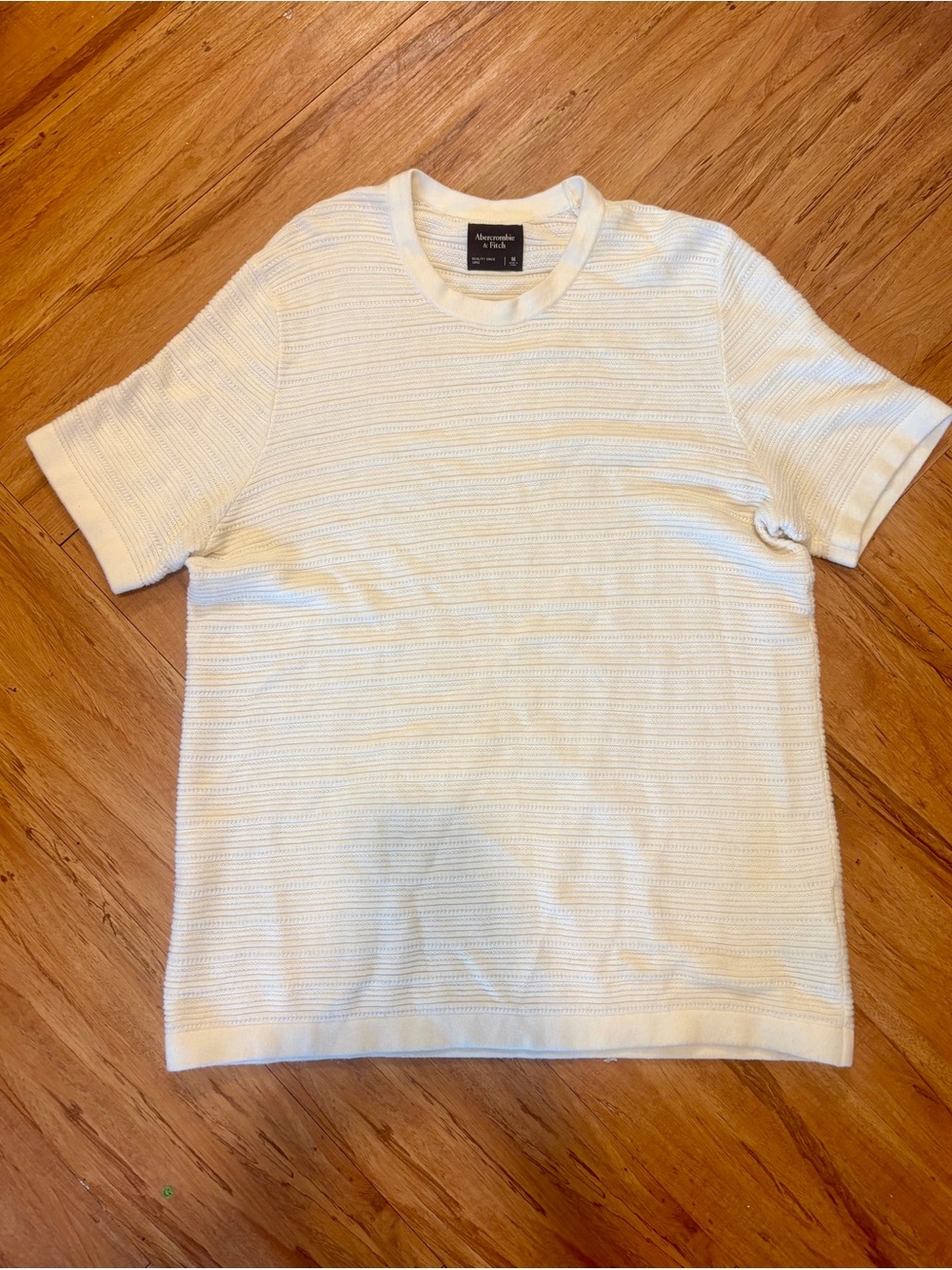 Abercrombie & Fitch Men's Cream Short-Sleeve Textured Knit Tee